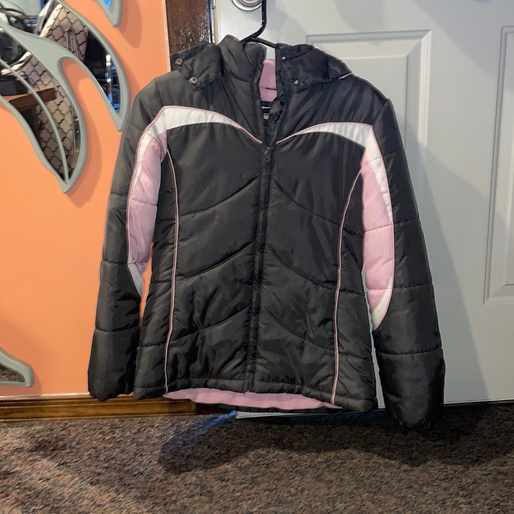London fog winter jacket. Kids 14-16 large.